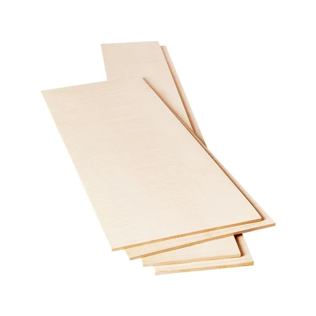 Jeu de dos et éclisses en érable sur fond blanc, bois de lutherie clair au veinage ondé et lumineux.